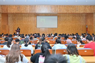 國邦醫(yī)藥受邀參加中國藥科大學“一帶一路”藥學國際產(chǎn)學研用合作論壇暨“一帶一路”藥學教育聯(lián)盟成立籌備會